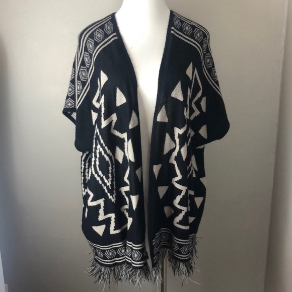 Style & Co. Sweaters - Style & Co Black and Tan Kimono